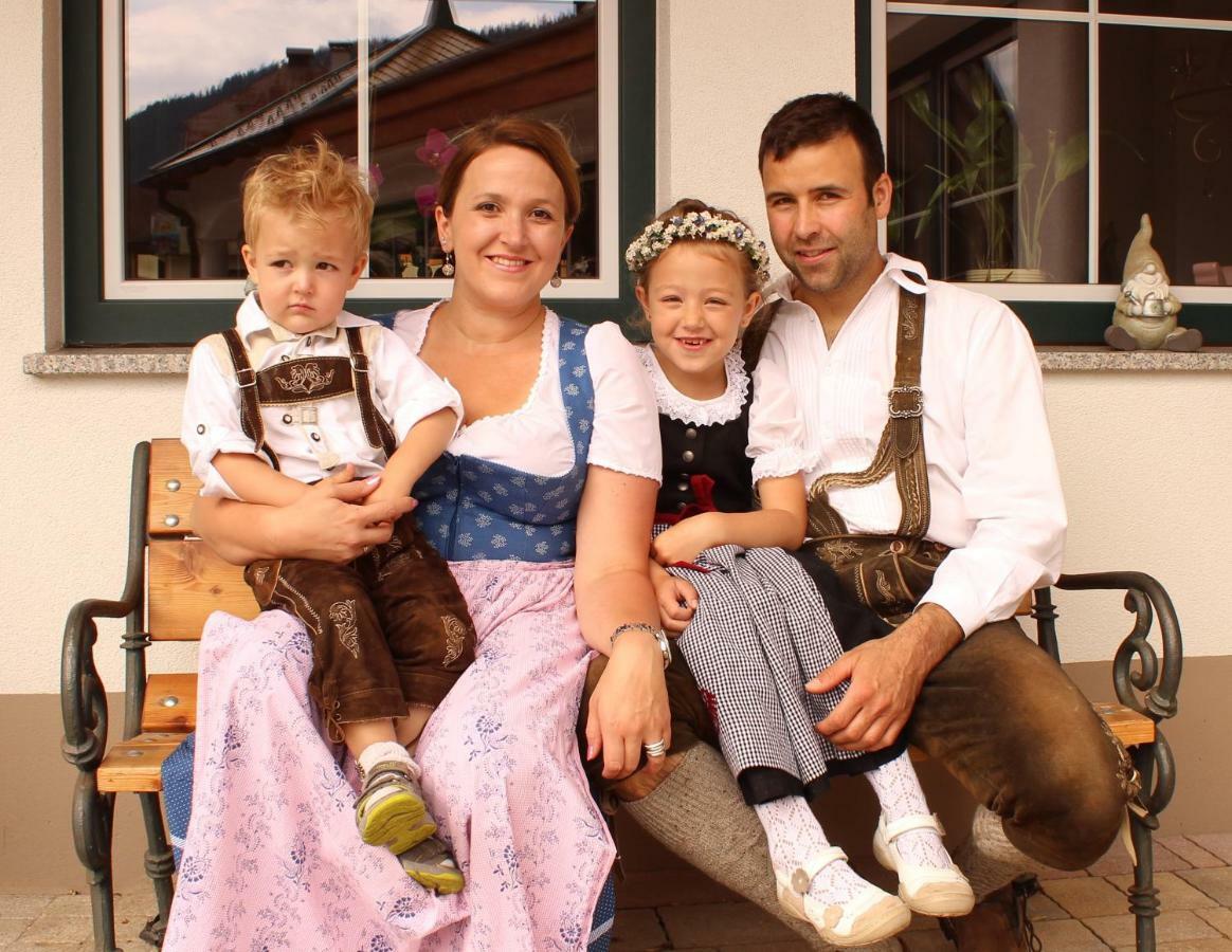 Hotel Ferienschloessl Harmonie Holzgau Exterior foto